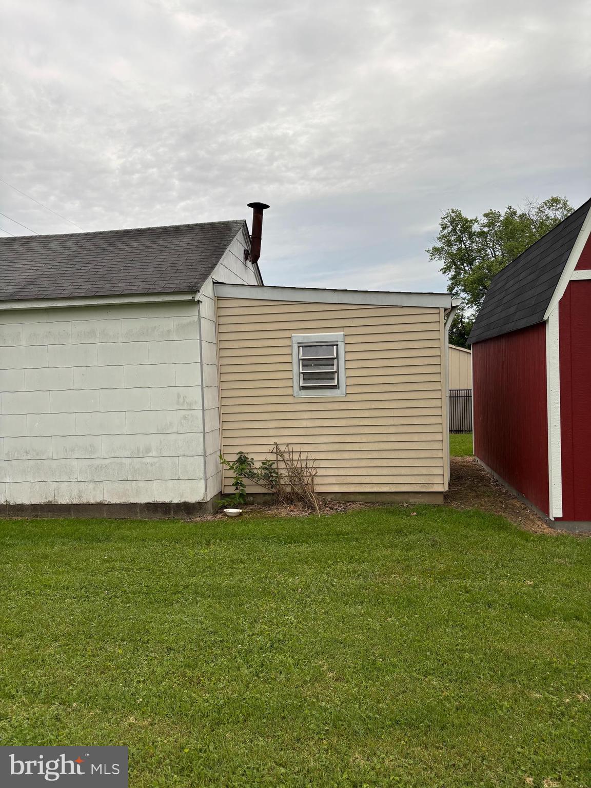 716 Wampler Road Baltimore, MD 21220 - Photo 15 of 21 a view of a backyard of the house