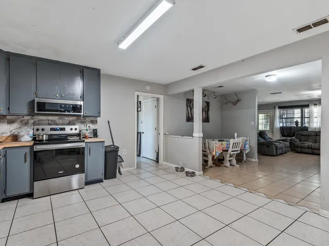 $258,000 | 3620 South Lakewood Drive, Tallahassee, FL 32305