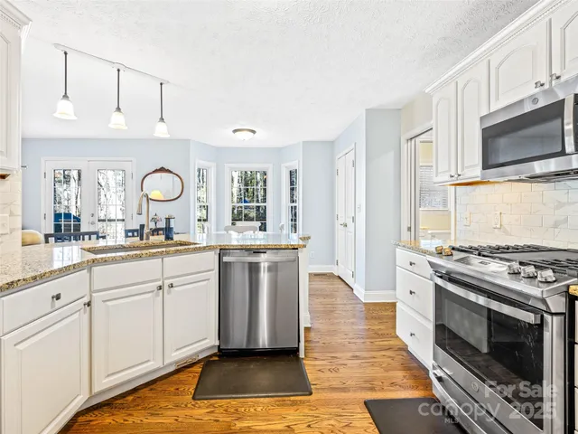 $795,000 | 105 Boyd Drive, Flat Rock, NC 28731