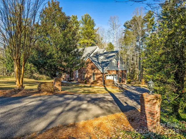 $795,000 | 105 Boyd Drive, Flat Rock, NC 28731