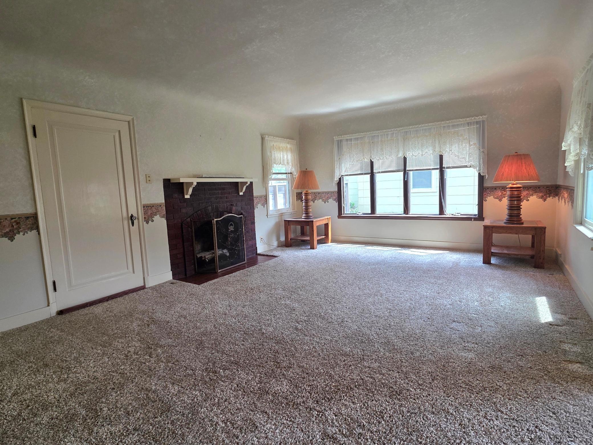 412 Main Street West Pipestone, MN 56164 - Photo 3 of 61