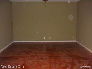 202 Walnut Boulevard, Unit 8 Rochester, MI 48307 - Photo 5 of 11 Unit 8 Lib