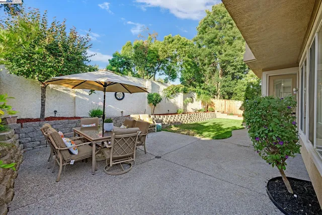 $1,950,000 | 4637 Persimmon Drive, Dublin, CA 94568