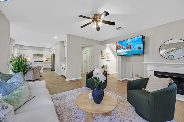 $1,950,000 | 4637 Persimmon Drive, Dublin, CA 94568