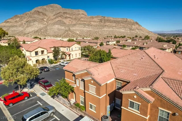 $295,000 | 3920 Legend Hills Street, Unit 202, Las Vegas, NV 89129