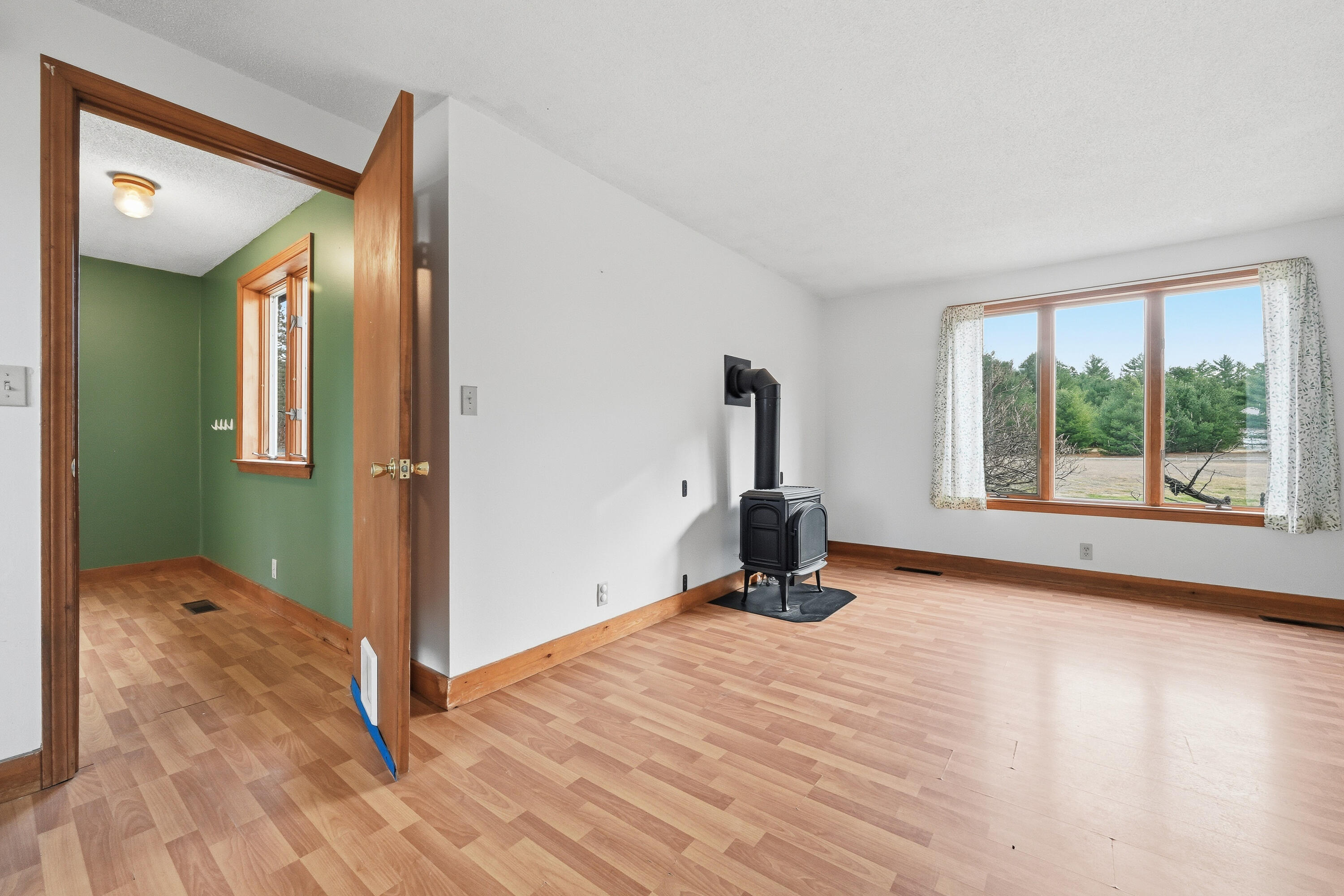 174 West Kingfield Road Kingfield, ME 04947 - Photo 4 of 35 110307gr-116
