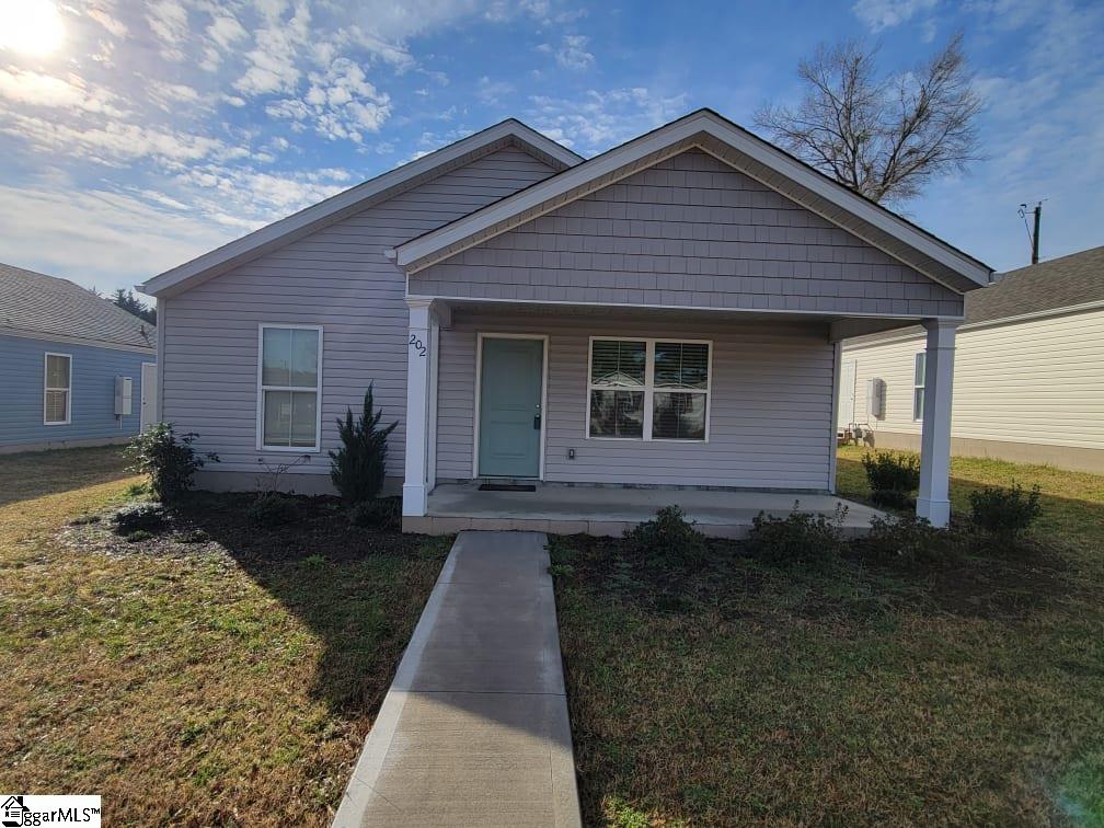 202 Dillon Drive Clinton, SC 29325 - Photo 2 of 11 Gallery Image 2