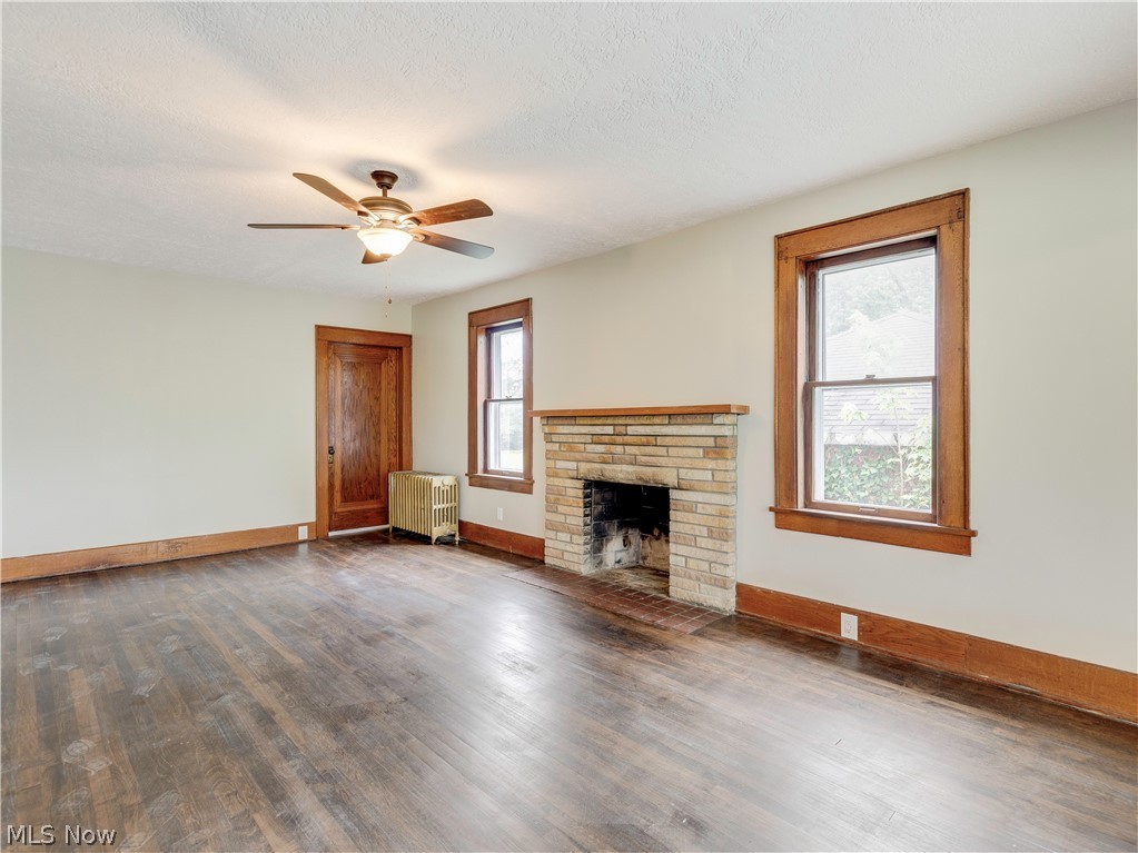 850 Rice Street Alliance, OH 44601 - Photo 9 of 29 Neutral colors, open and bright