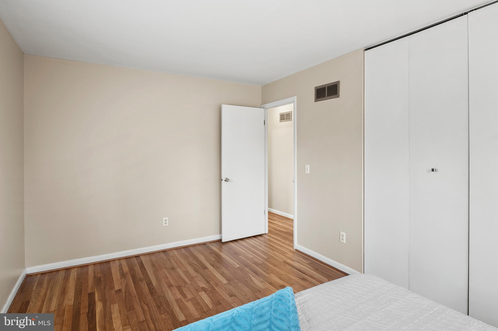 1527 Patuxent Manor Road Davidsonville, MD 21035 - Photo 19 of 42 Primary Bedroom (alt view)