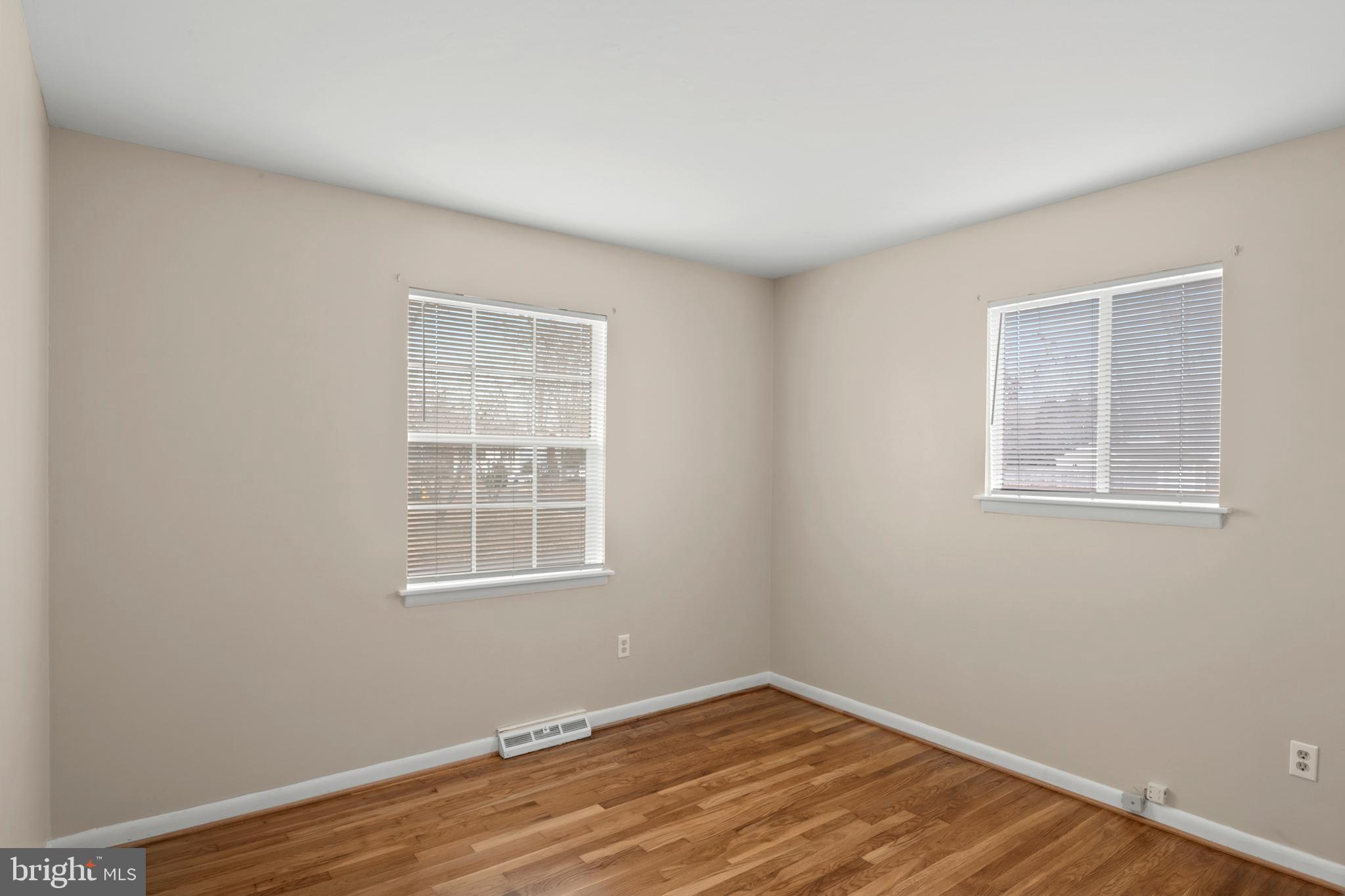 1527 Patuxent Manor Road Davidsonville, MD 21035 - Photo 22 of 42 Bedroom 3