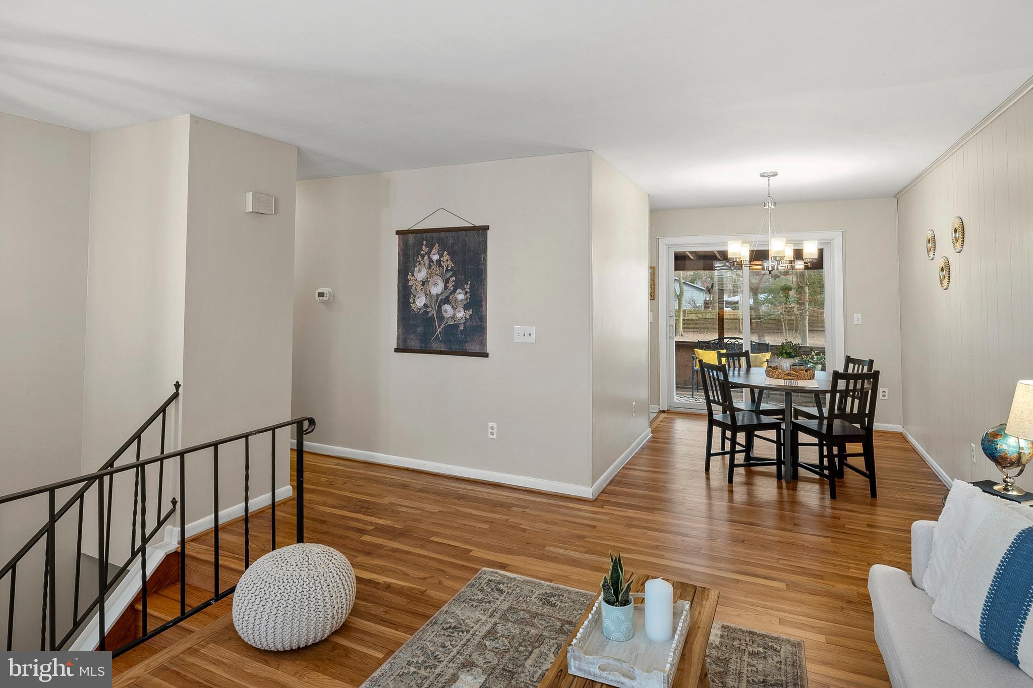 1527 Patuxent Manor Road Davidsonville, MD 21035 - Photo 3 of 42 Living Dining Room