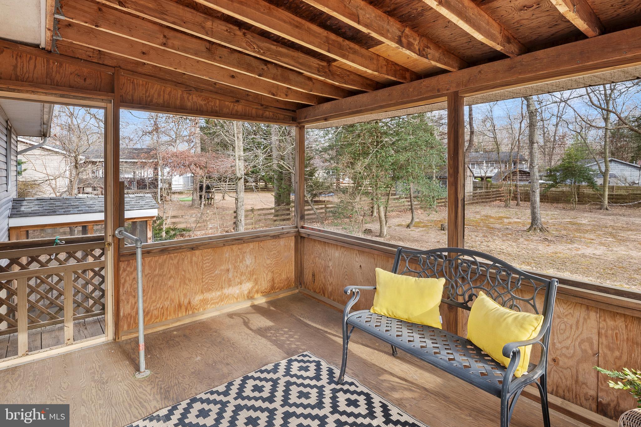 1527 Patuxent Manor Road Davidsonville, MD 21035 - Photo 30 of 42 Screened In Deck (alt view)