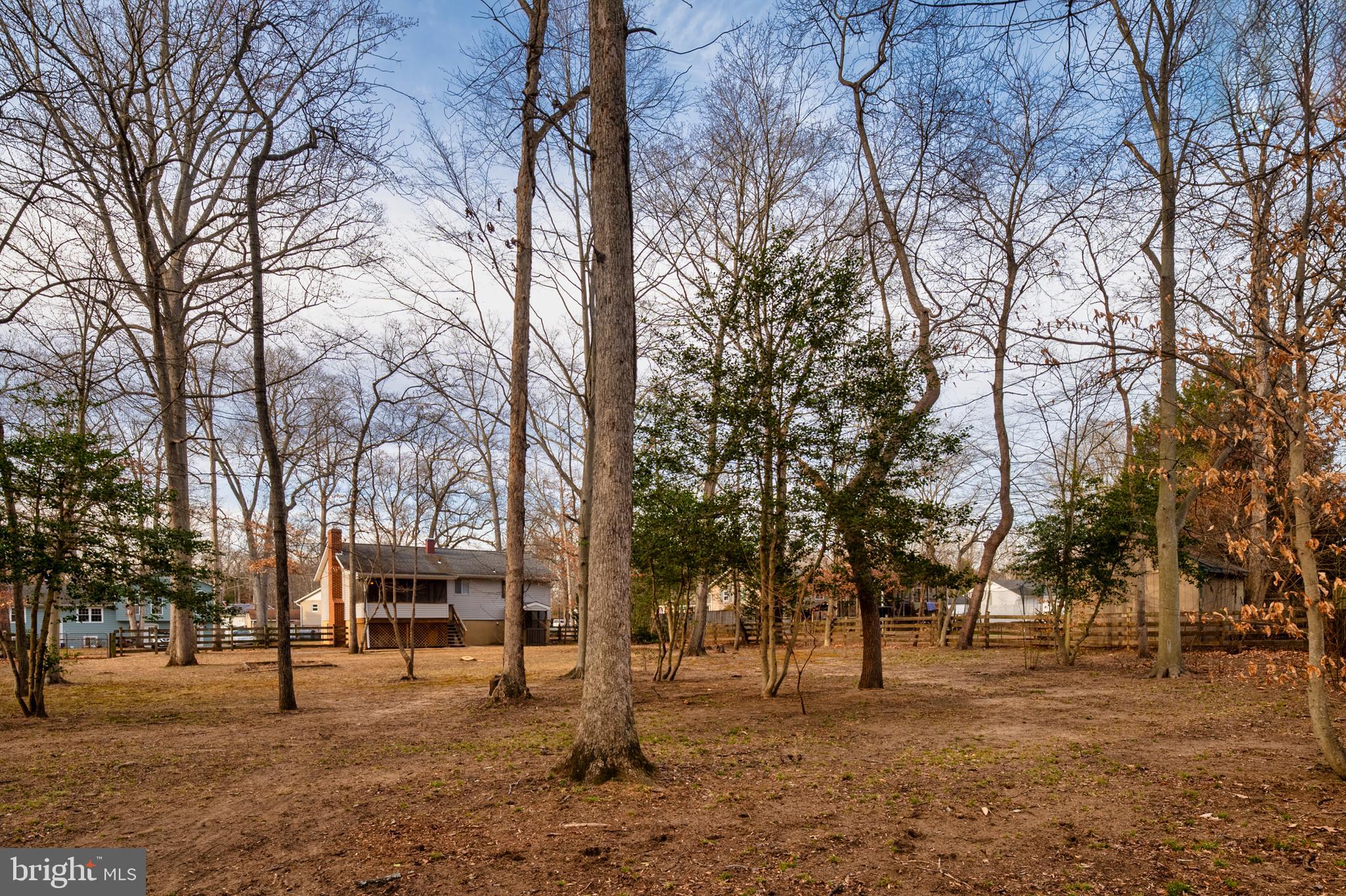 1527 Patuxent Manor Road Davidsonville, MD 21035 - Photo 34 of 42 Exterior Back and Yard (alt view)