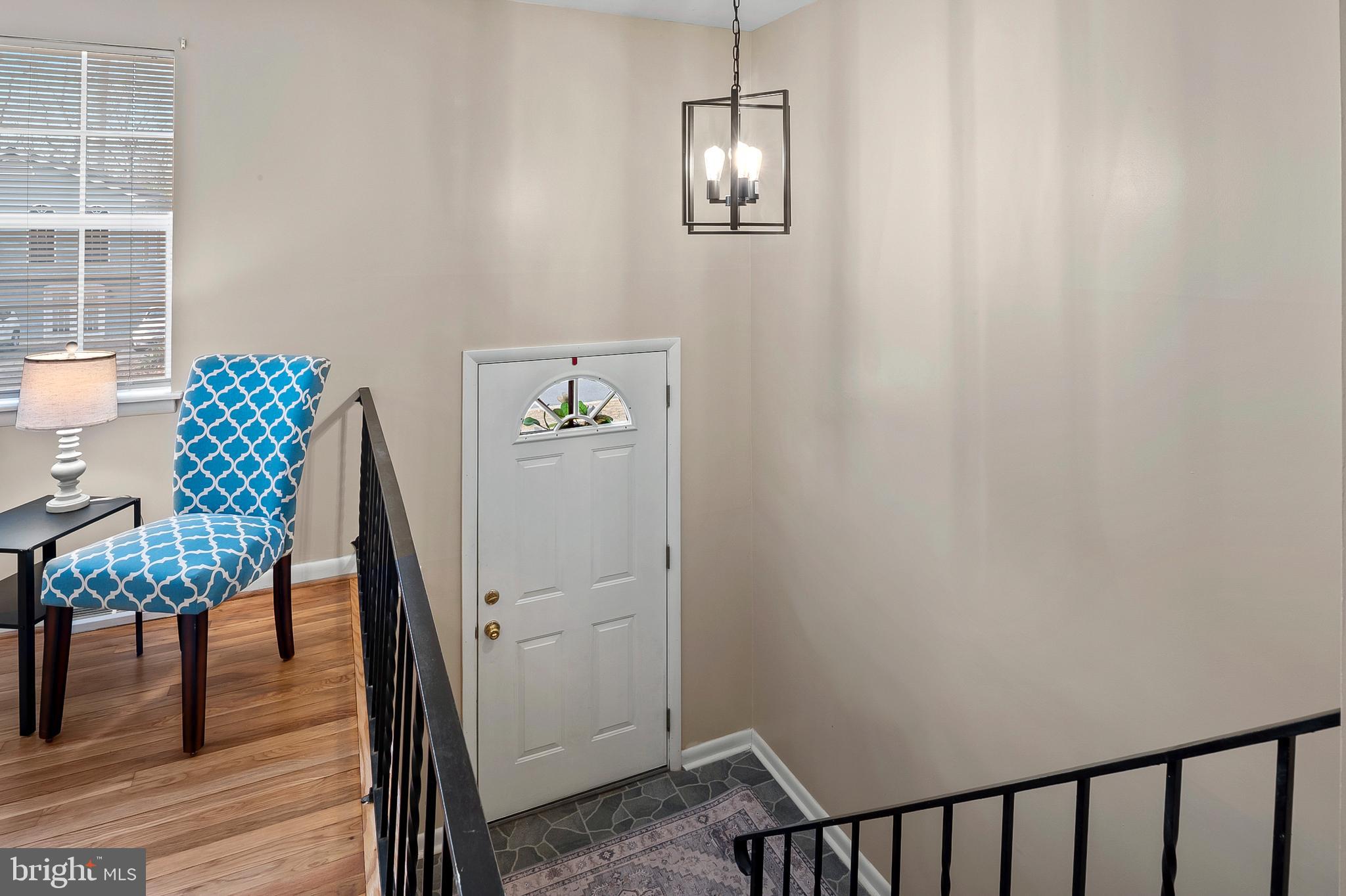 1527 Patuxent Manor Road Davidsonville, MD 21035 - Photo 9 of 42 Foyer from Upper Landing