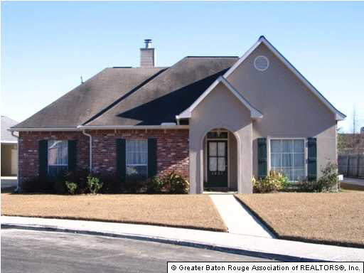 1021 Springlake Drive Baton Rouge, LA 70810 - Photo 1 of 9