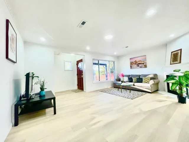 $1,550,000 | 536 Flynn Avenue, Redwood City, CA 94063