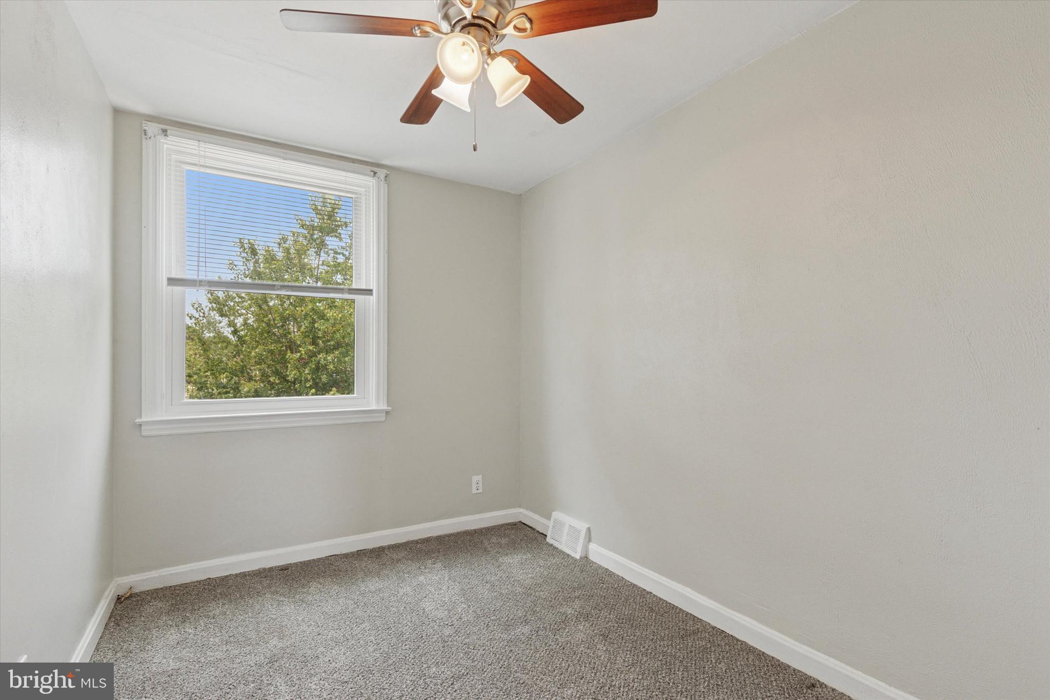 1319 Vernon Road Philadelphia, PA 19150 - Photo 13 of 25