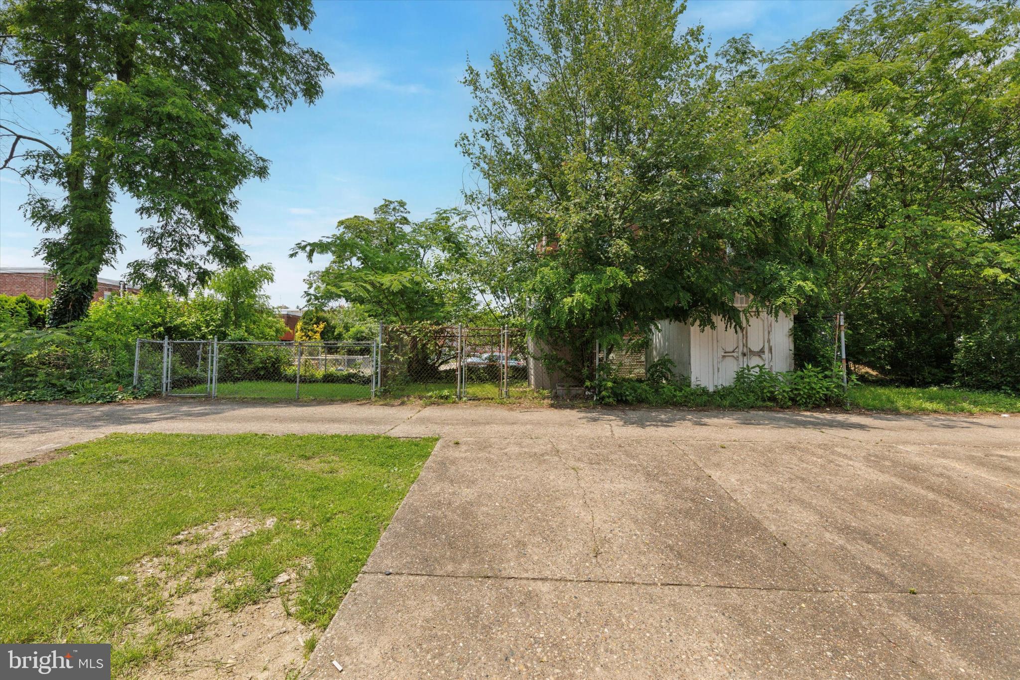 1319 Vernon Road Philadelphia, PA 19150 - Photo 23 of 25