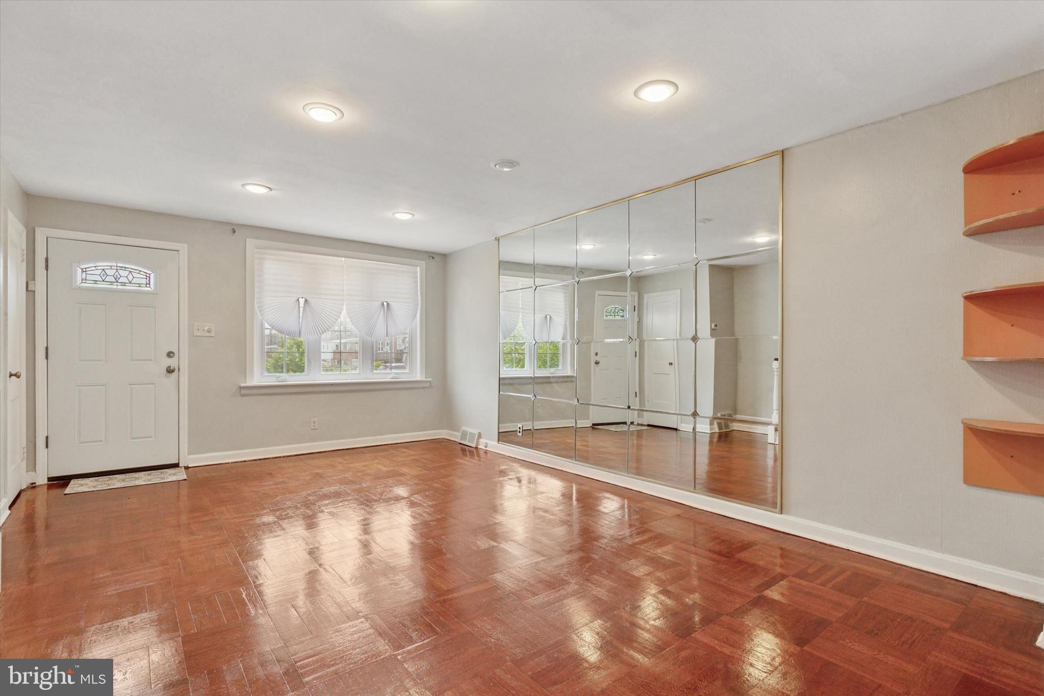 1319 Vernon Road Philadelphia, PA 19150 - Photo 3 of 25