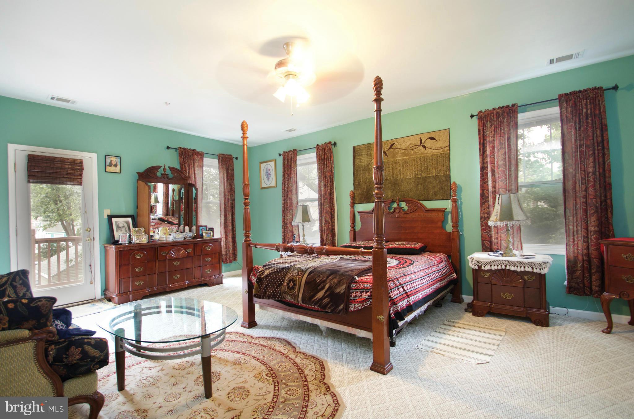 505 Pinewood Road Rockville, MD 20850 - Photo 15 of 30 Bedroom (Master)