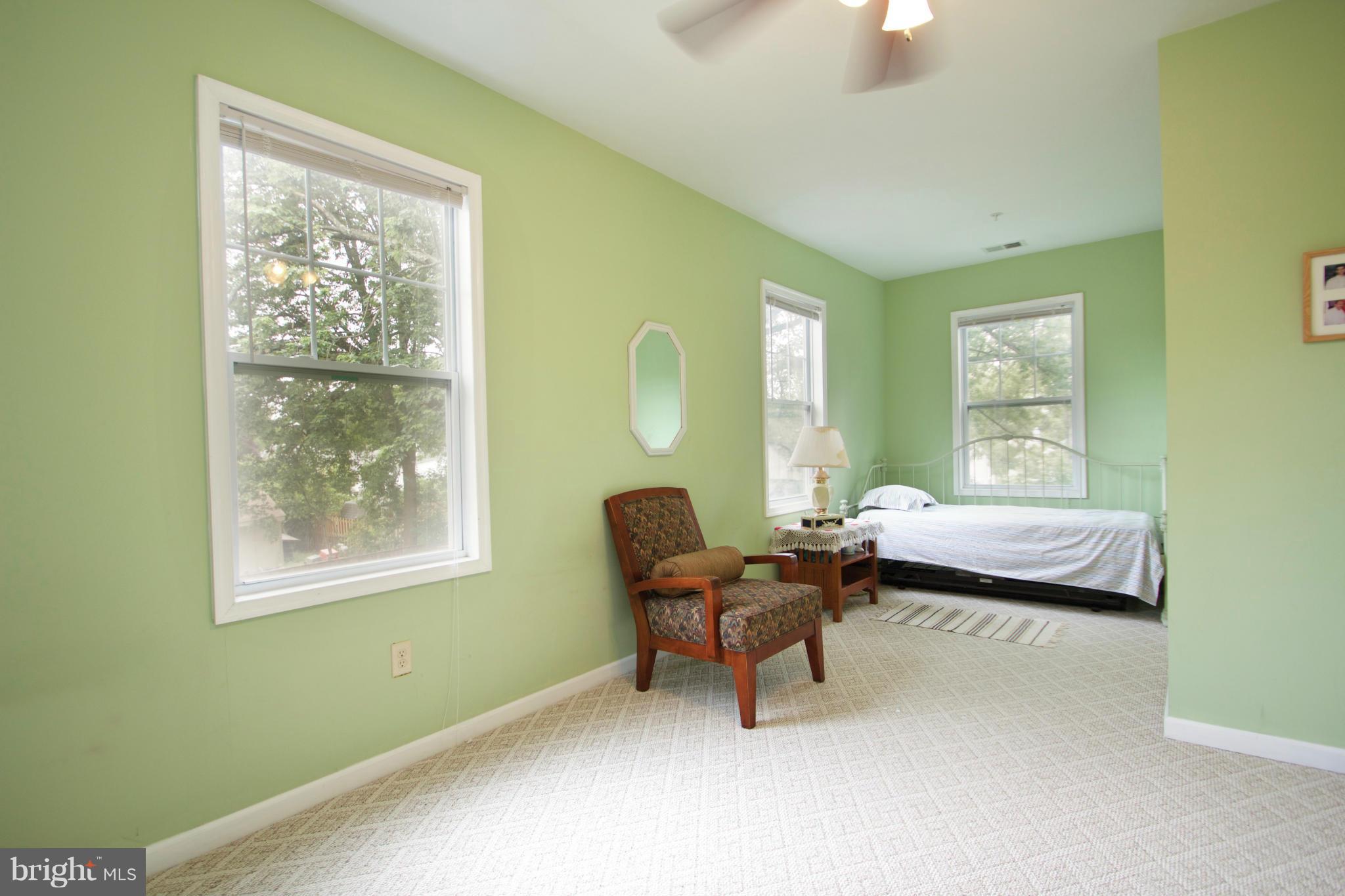 505 Pinewood Road Rockville, MD 20850 - Photo 22 of 30 Bedroom