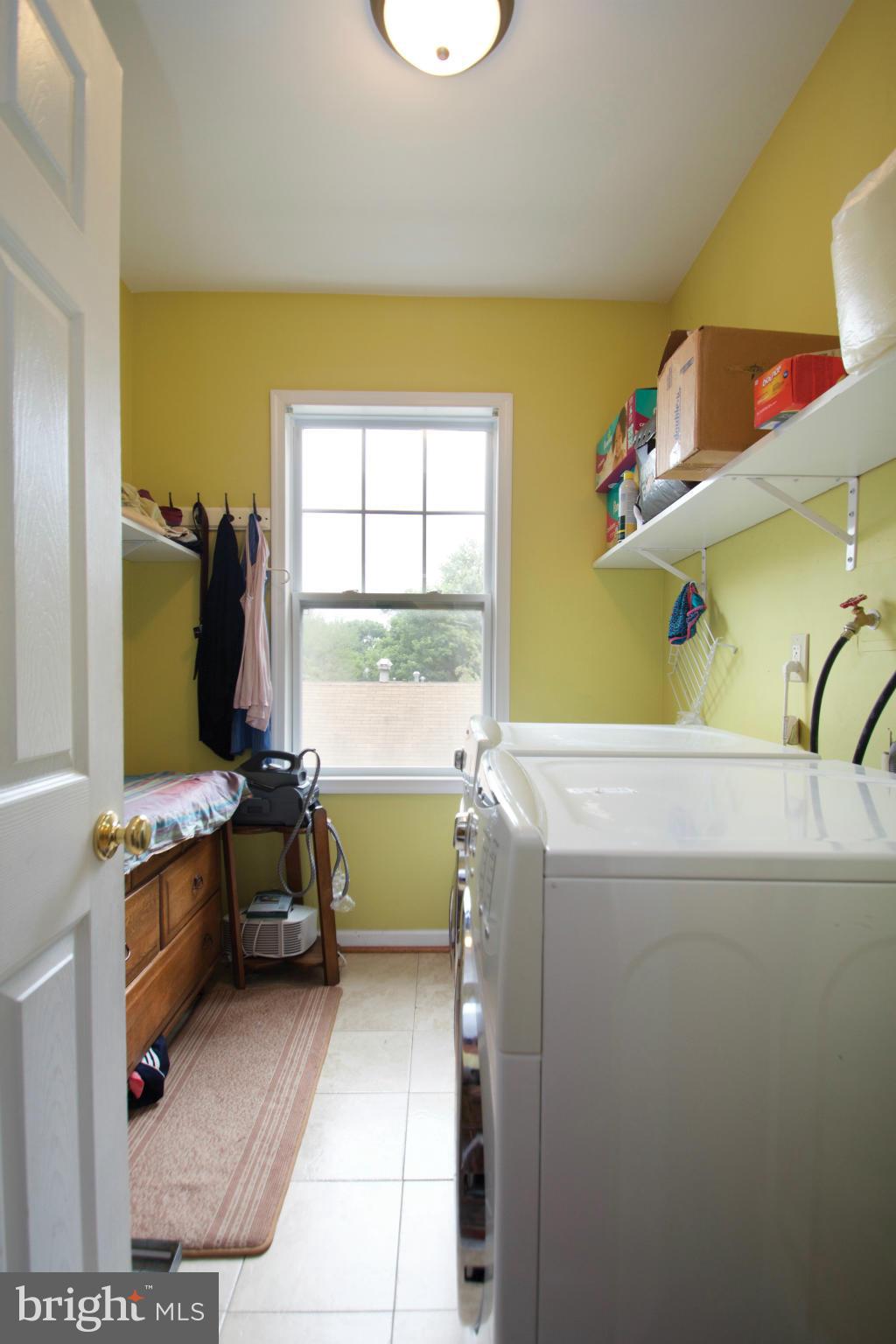 505 Pinewood Road Rockville, MD 20850 - Photo 28 of 30 Interior (General)