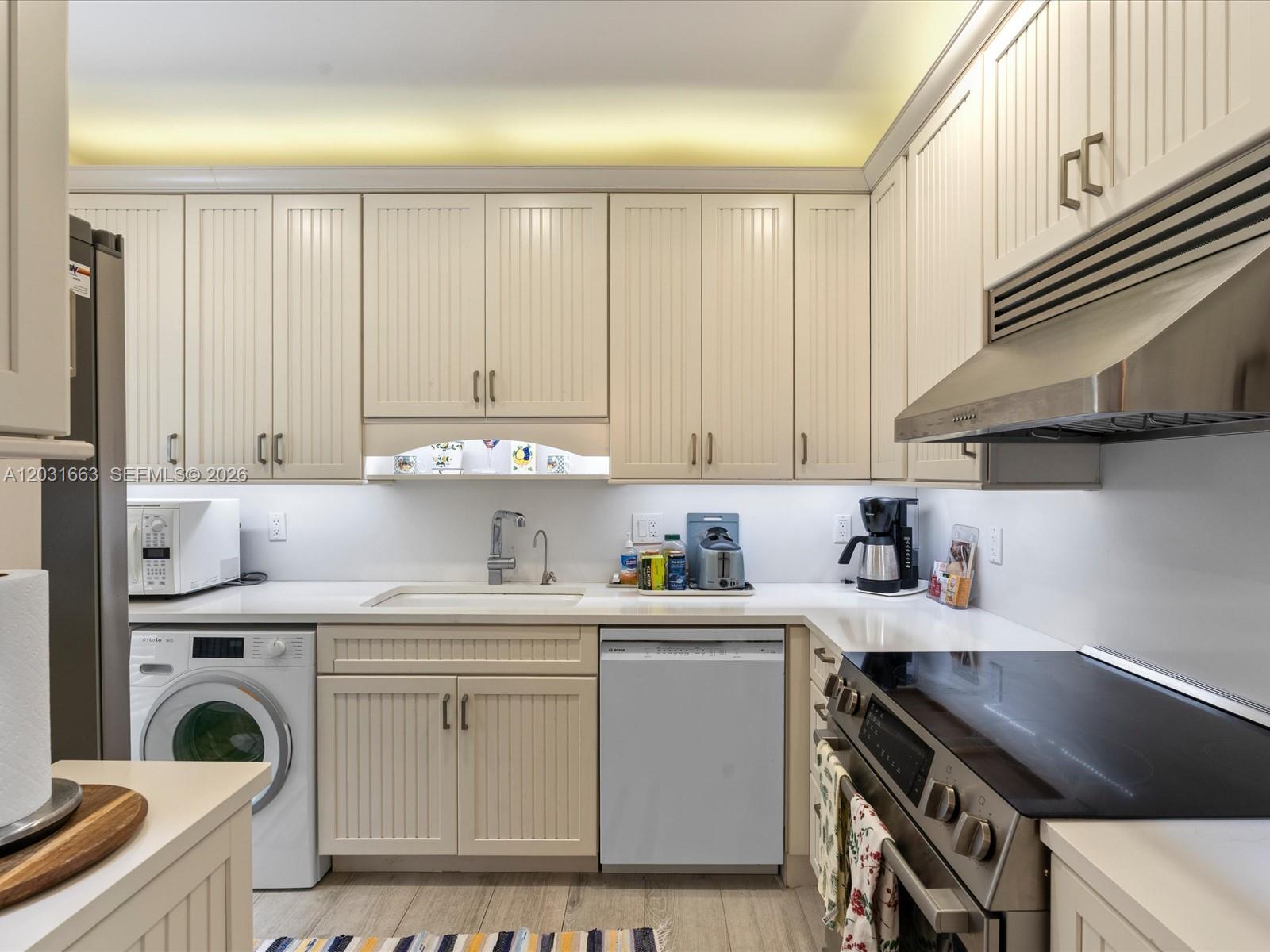 2160 Ibis Isle Road, Unit 3 Palm Beach, FL 33480 - Photo 8 of 51