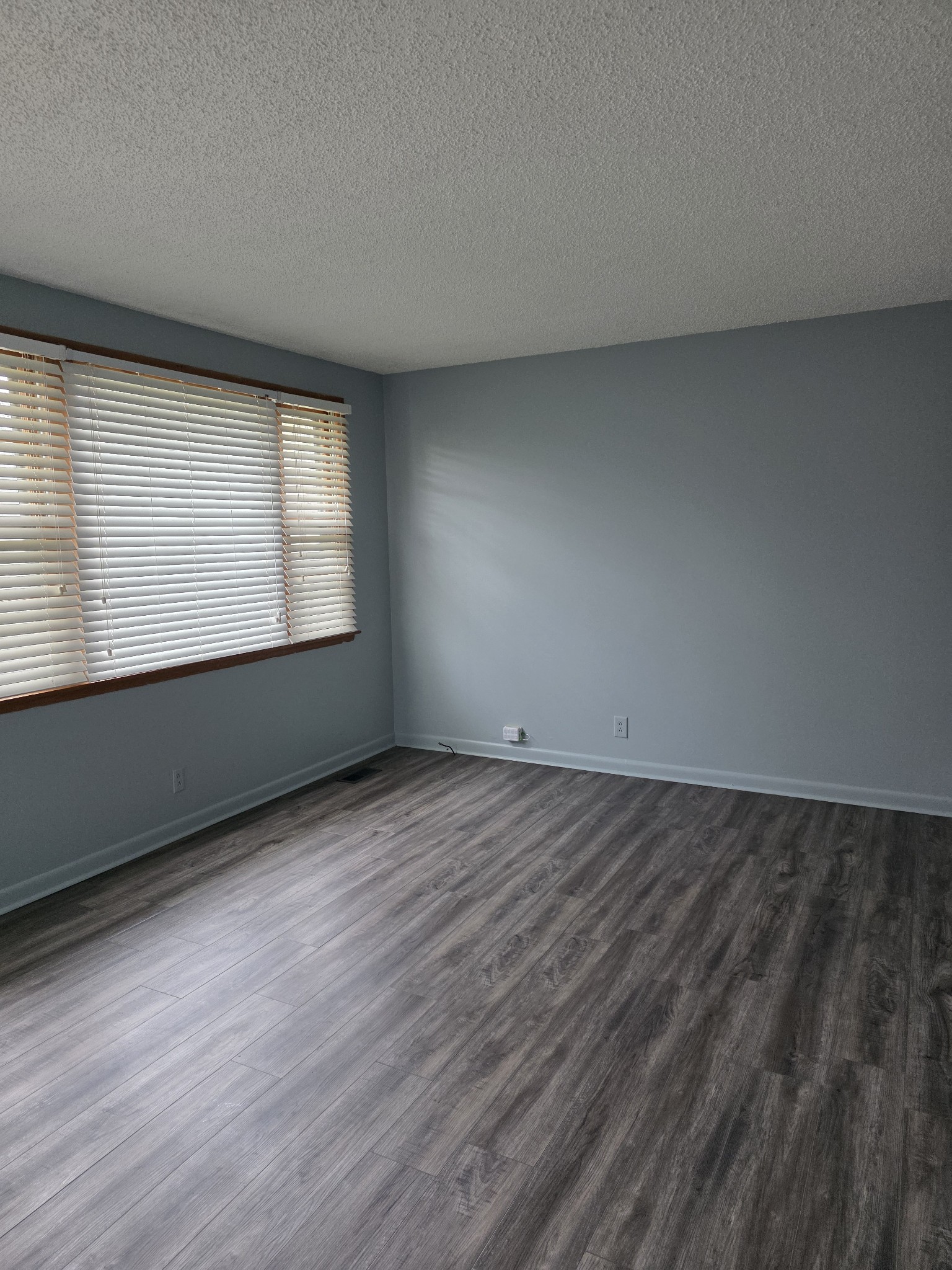 226 Becklea Drive Madison, TN 37115 - Photo 19 of 20 an empty room with a window