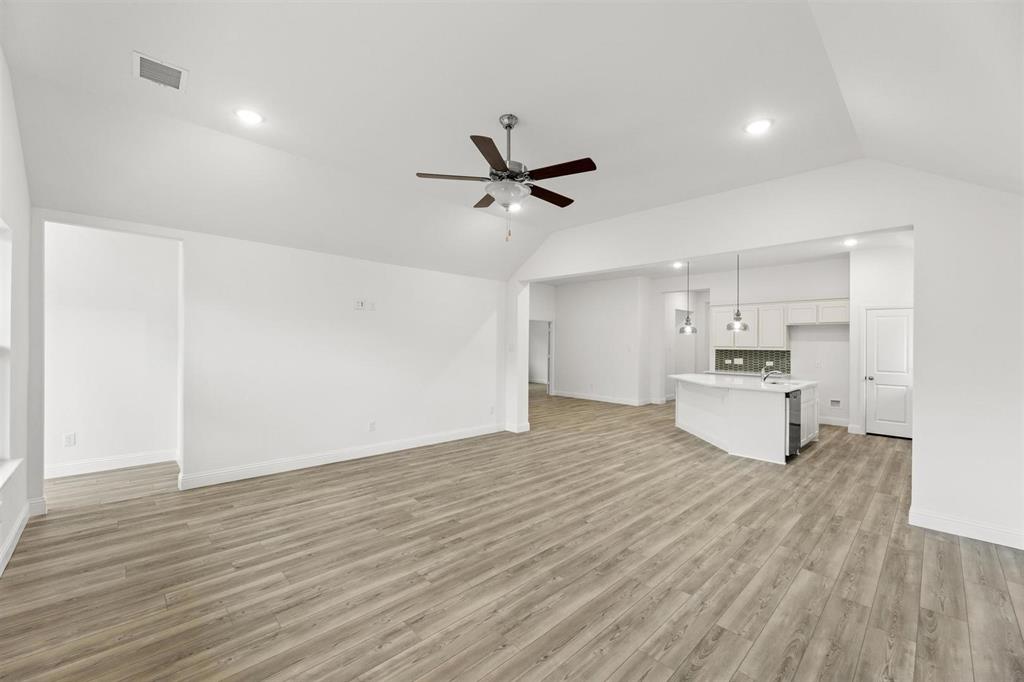 805 Trinity Street Van Alstyne, TX 75495 - Photo 8 of 17 Southlake_Representative Photo_08