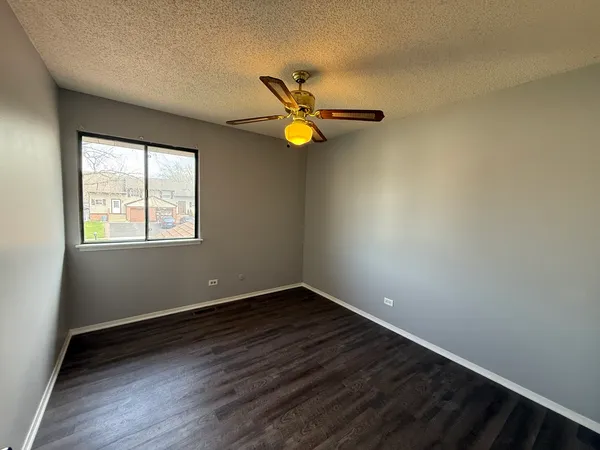 $2,300 | 4564 Whitney Drive, Hanover Park, IL 60133