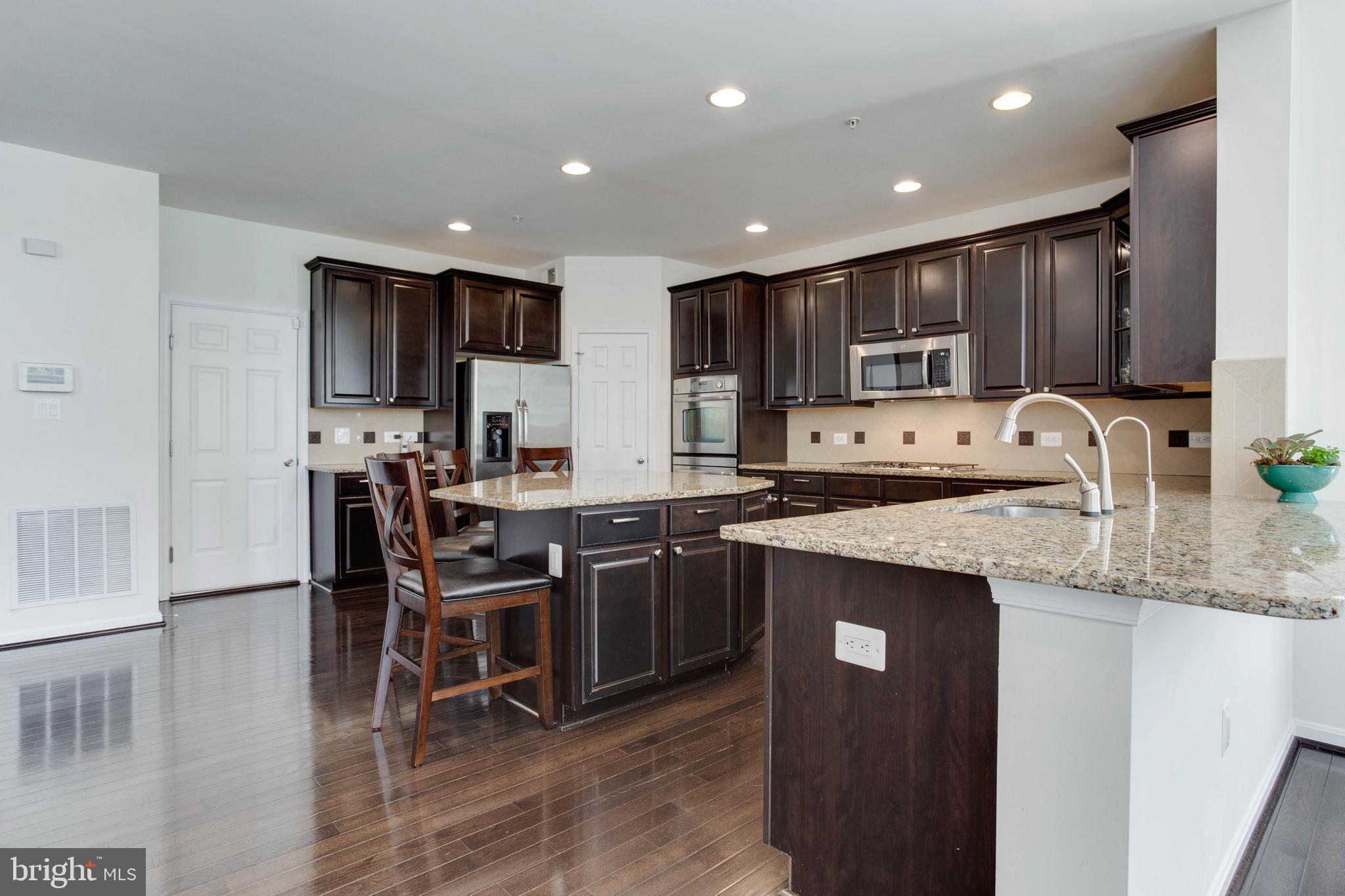 8805 Helmsley Drive Clinton, MD 20735 - Photo 15 of 49