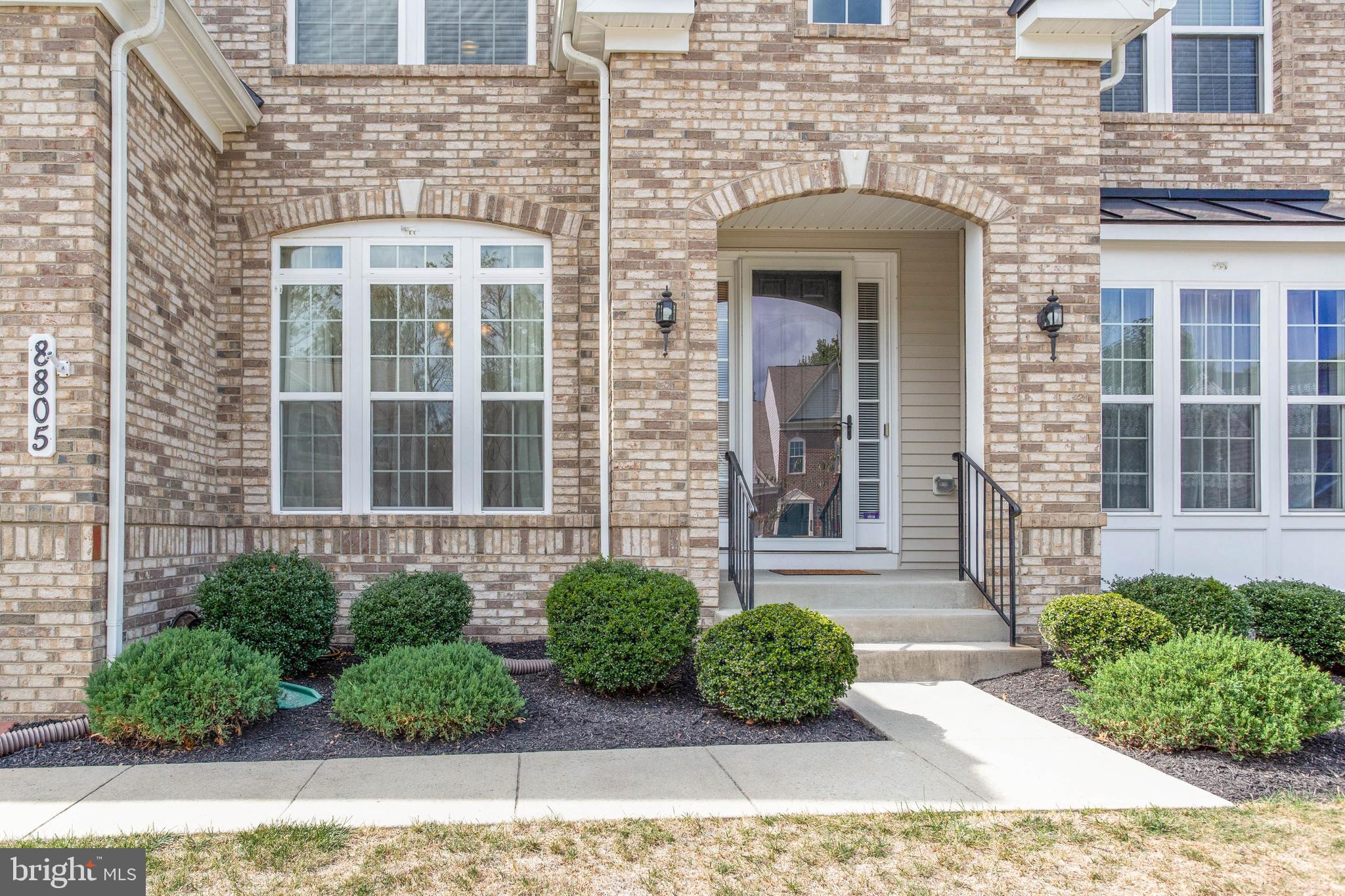 8805 Helmsley Drive Clinton, MD 20735 - Photo 4 of 49