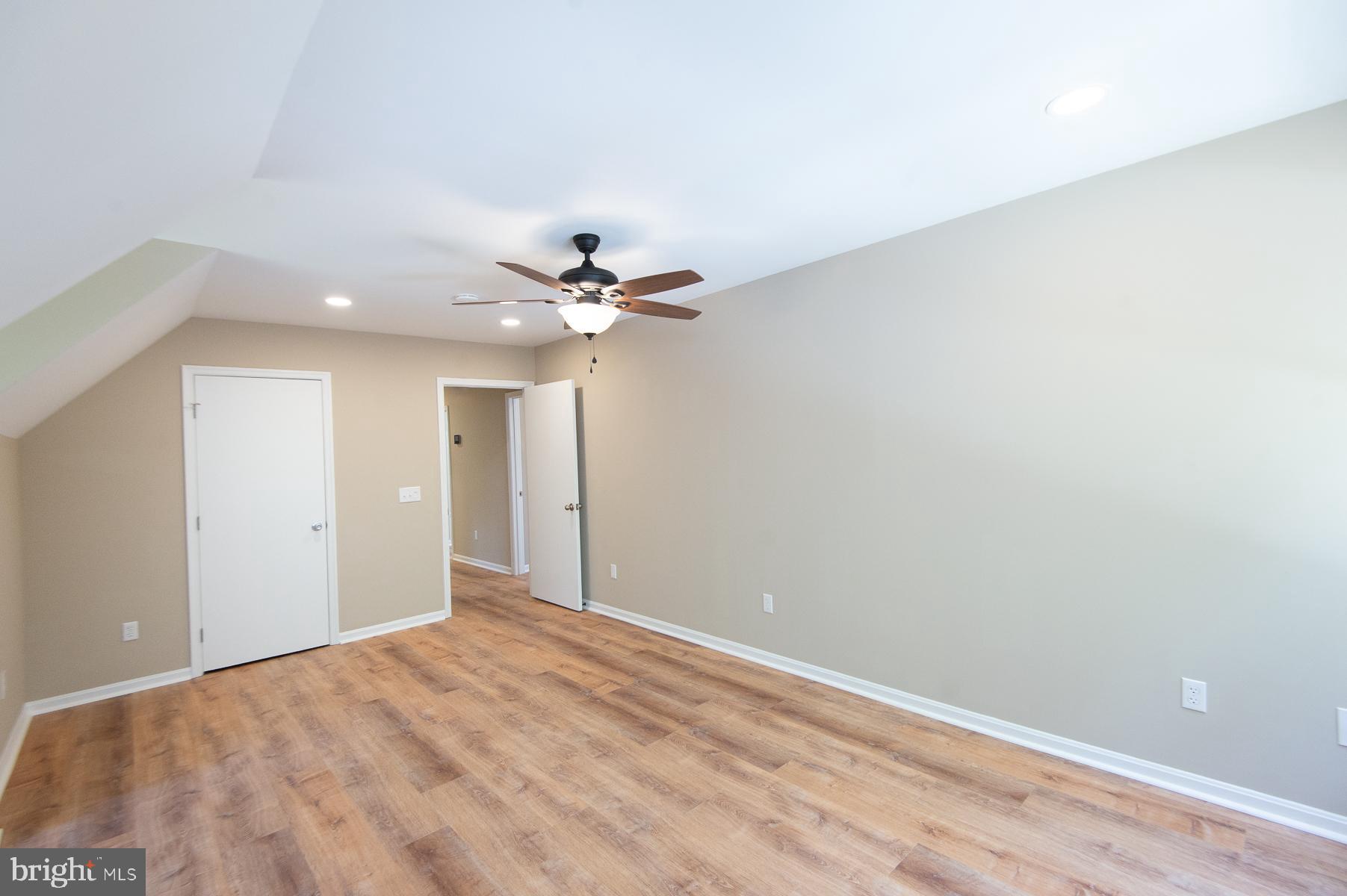 5951 Ross Neck Road Cambridge, MD 21613 - Photo 35 of 53 Second floor bedroom #4