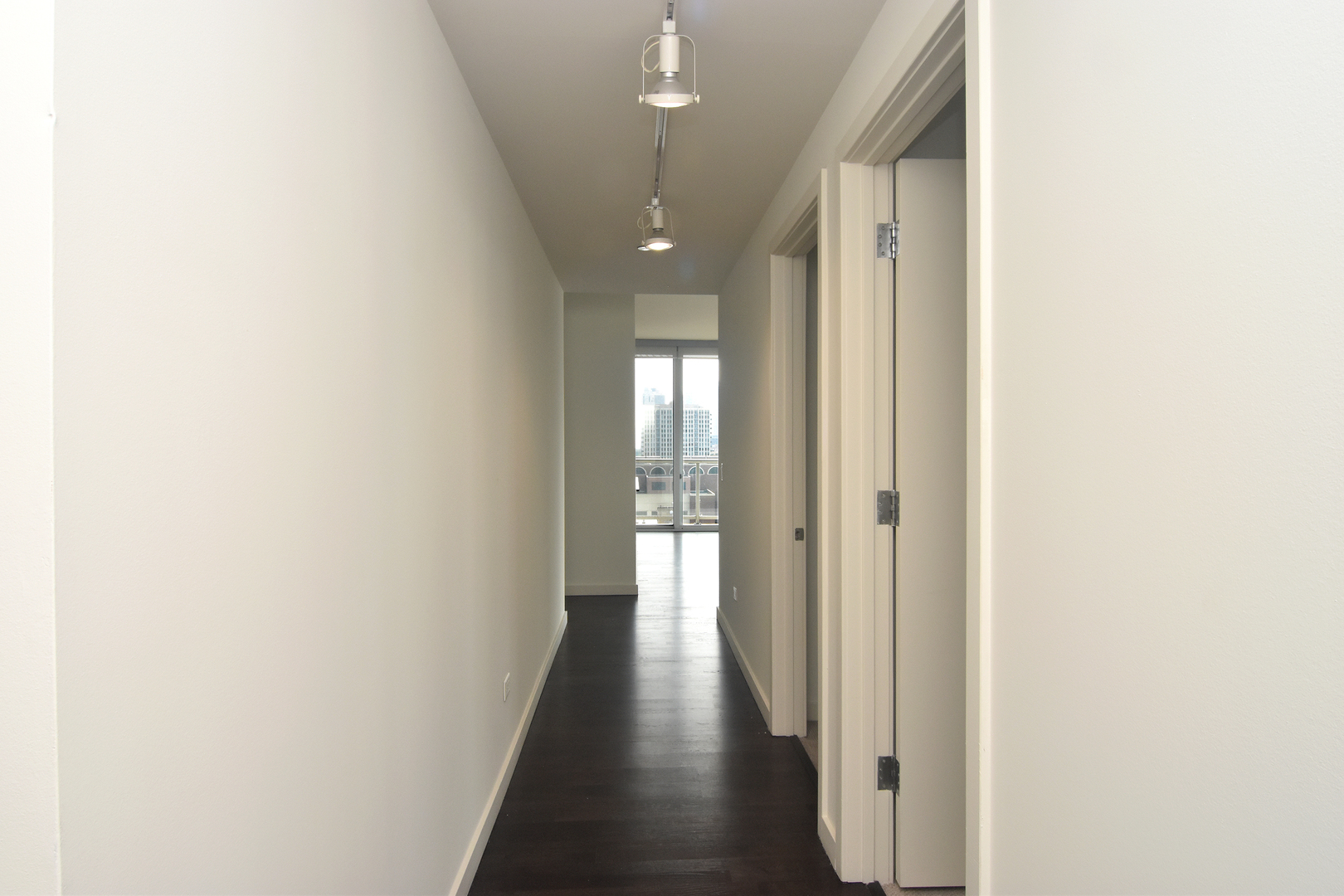 910 West Huron Street, Unit 1114 Chicago, IL 60642 - Photo 12 of 34