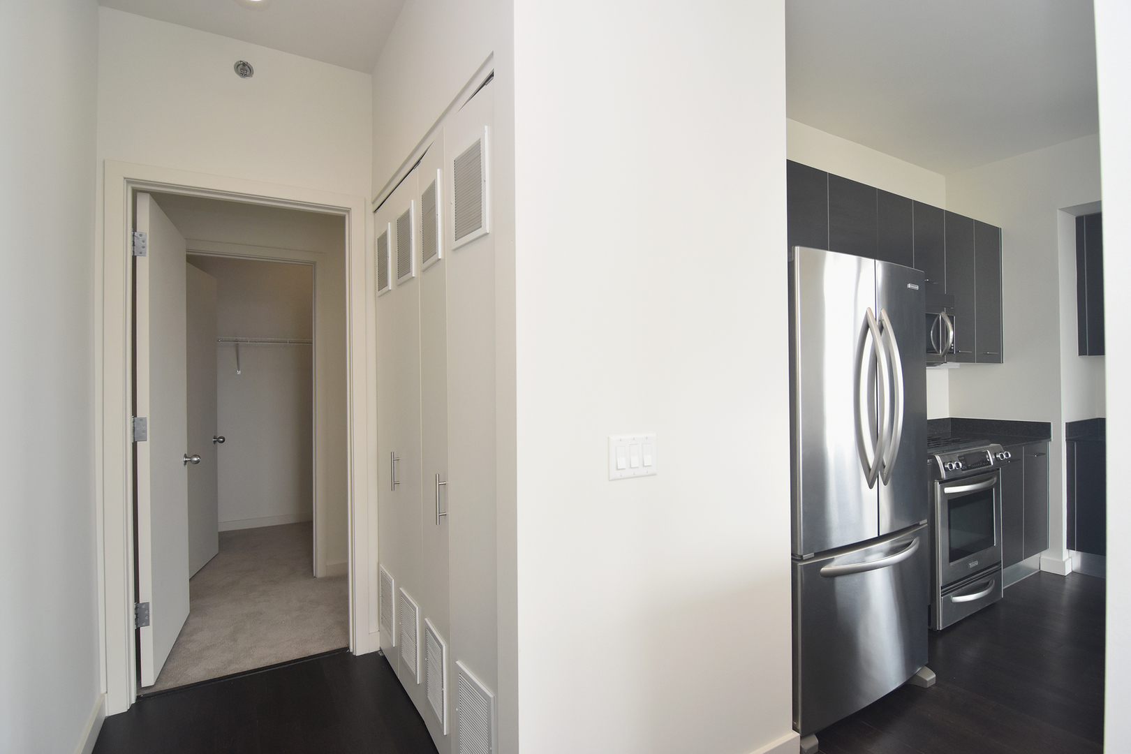 910 West Huron Street, Unit 1114 Chicago, IL 60642 - Photo 25 of 34