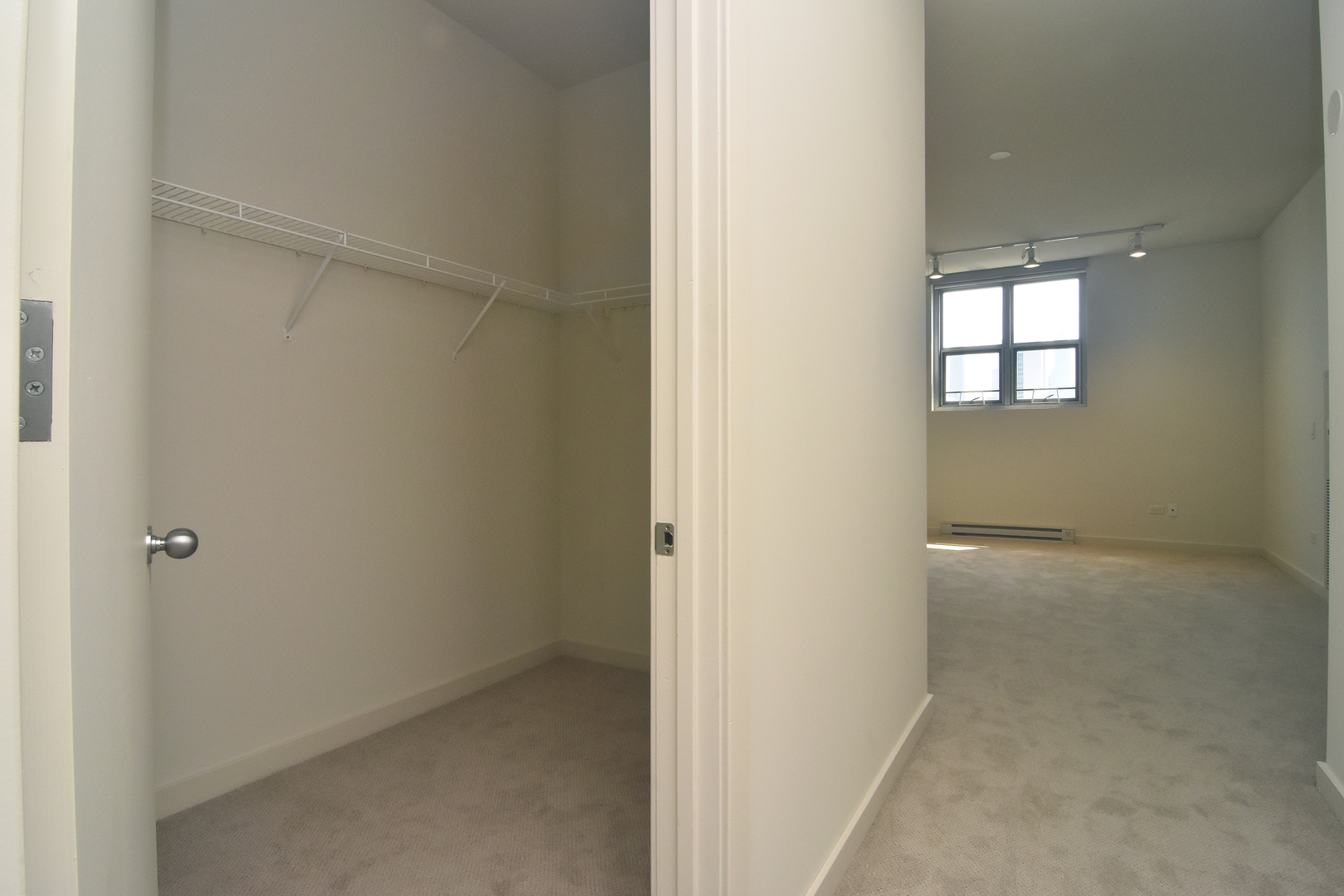 910 West Huron Street, Unit 1114 Chicago, IL 60642 - Photo 27 of 34