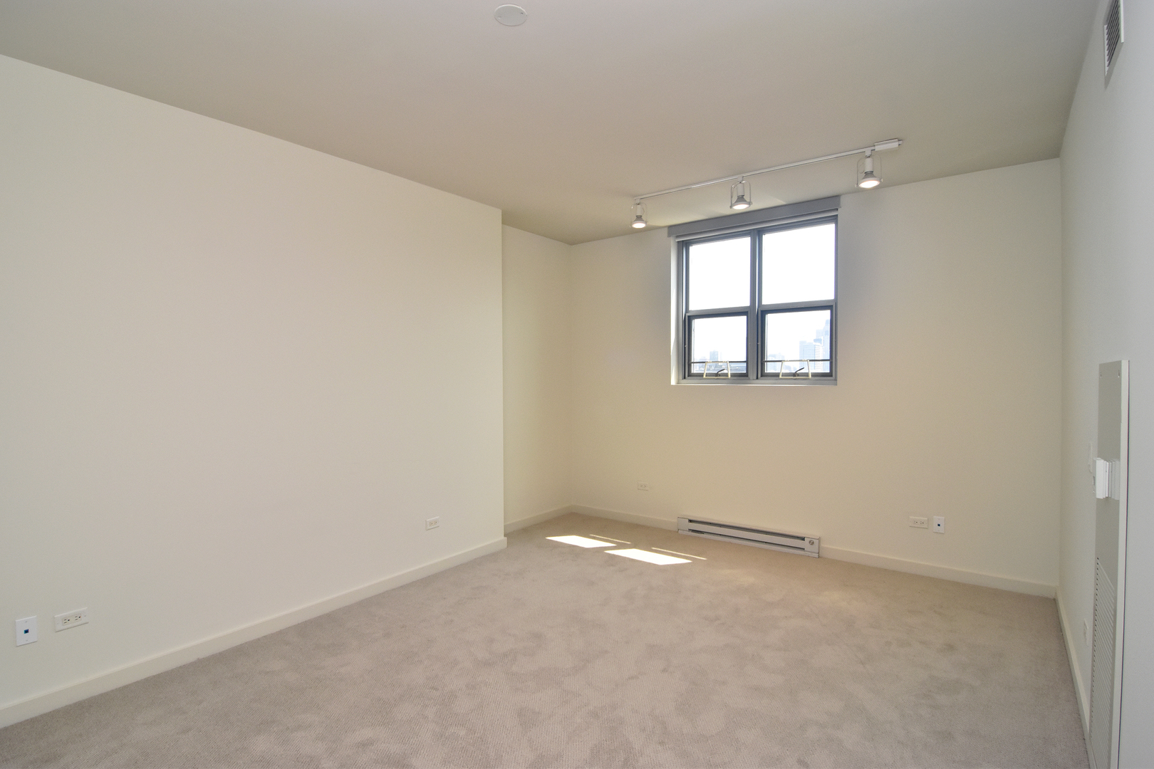 910 West Huron Street, Unit 1114 Chicago, IL 60642 - Photo 28 of 34