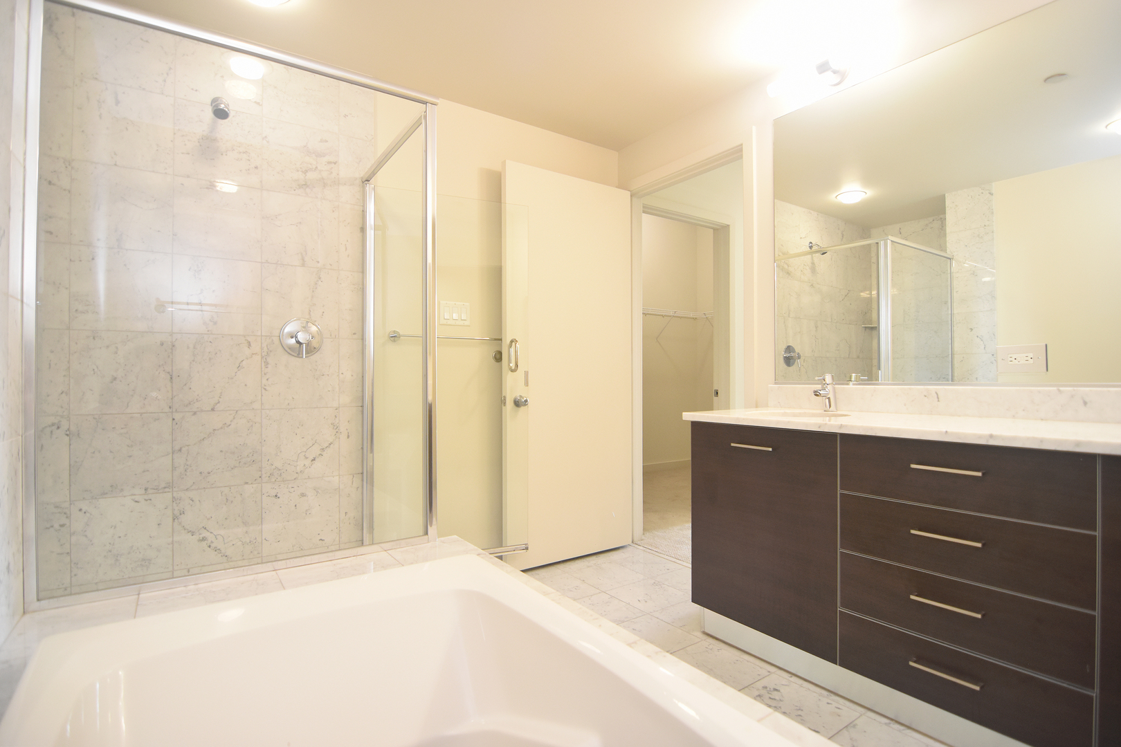 910 West Huron Street, Unit 1114 Chicago, IL 60642 - Photo 33 of 34