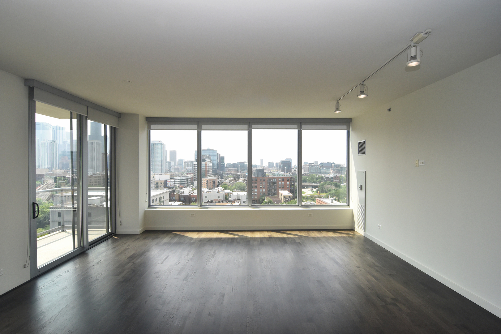 910 West Huron Street, Unit 1114 Chicago, IL 60642 - Photo 6 of 34