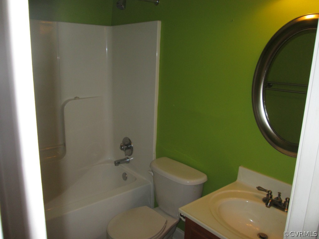 10713 Squirrel Level Road Petersburg, VA 23803 - Photo 11 of 13 Gallery Image 11