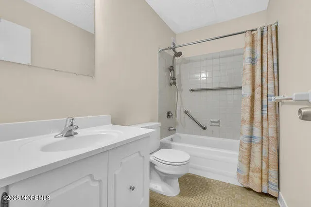 $185,000 | 860 Lower Ferry Road, Unit 1K, Ewing, NJ 08628