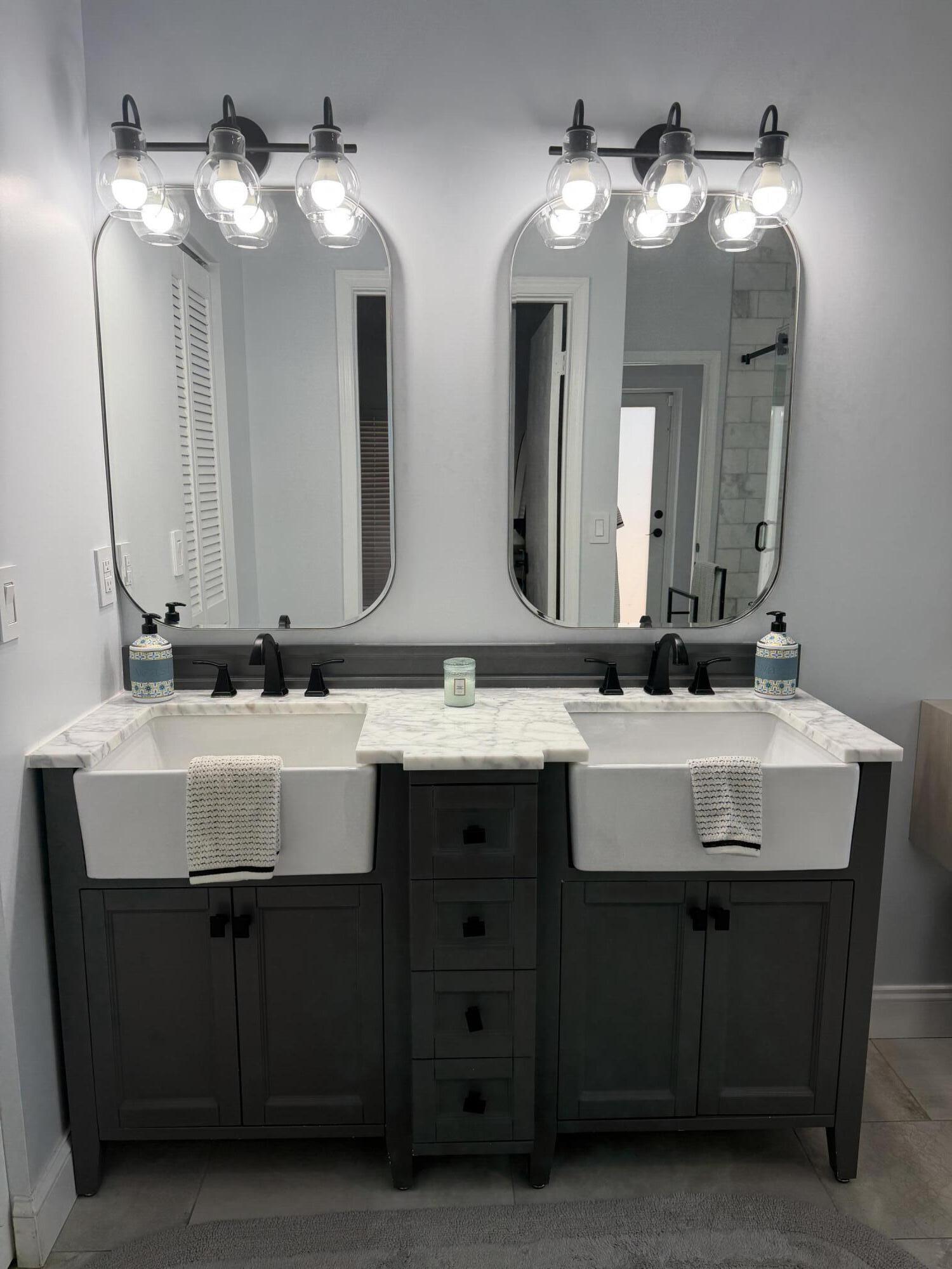 23283 Water Circle Boca Raton, FL 33486 - Photo 9 of 14 Bathroom