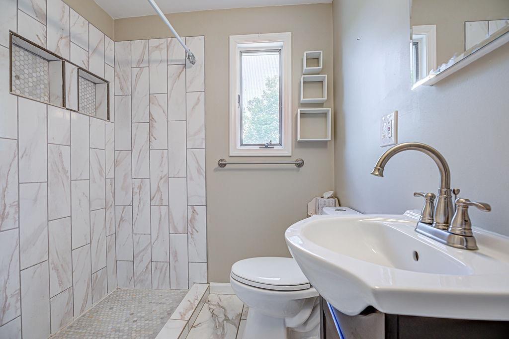 708 Ridge Avenue Aurora, IN 47001 - Photo 11 of 28 Gallery Image 11