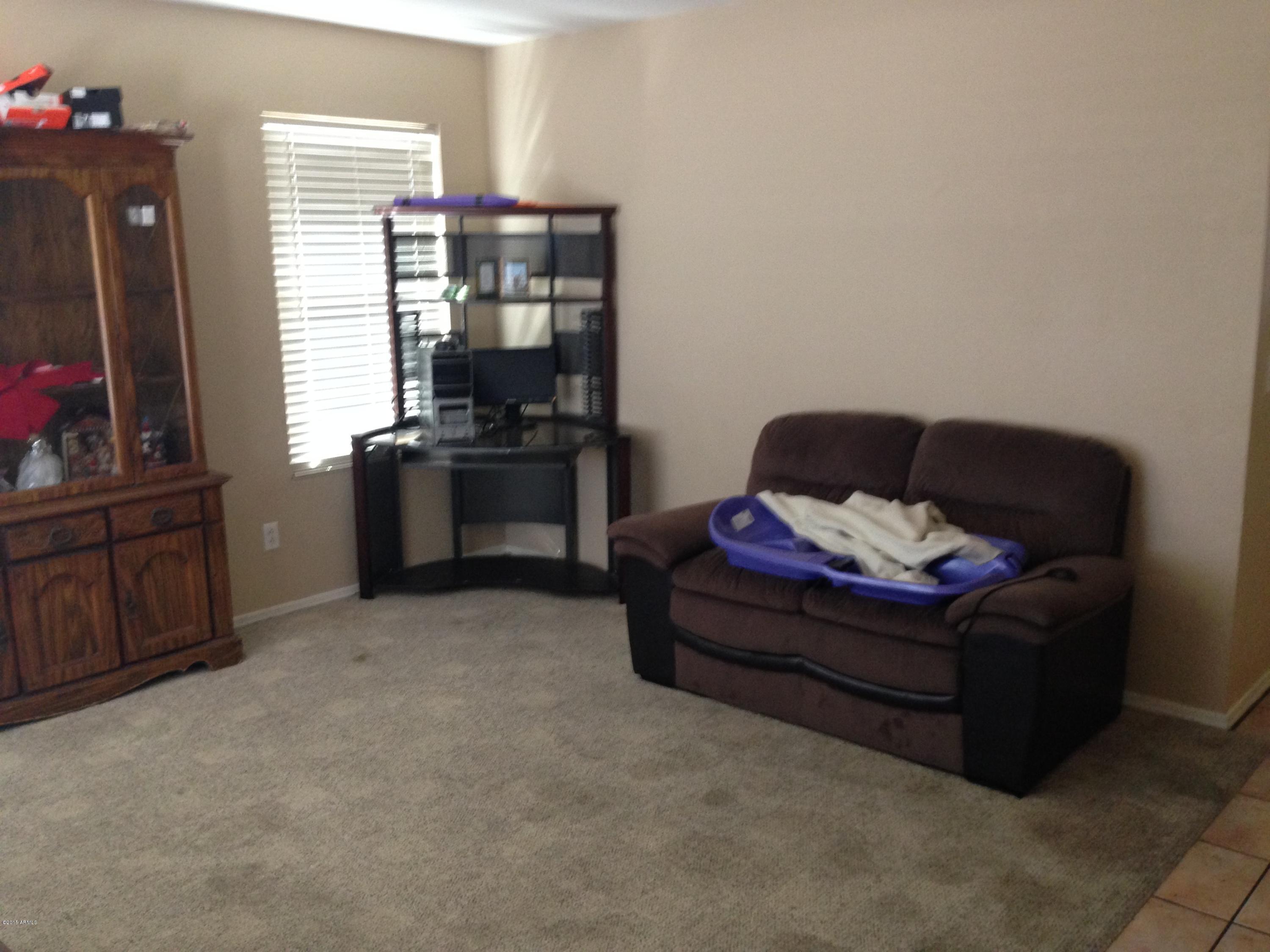 3142 West Fremont Rd. Phoenix, AZ 85041 - Photo 2 of 6 IMG_1294.JPG