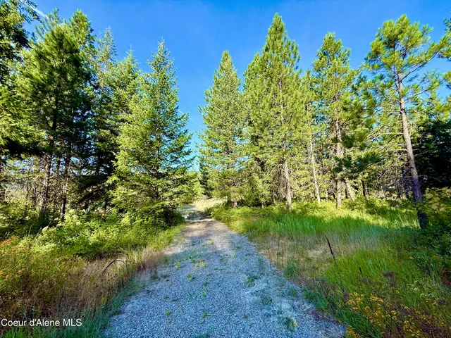 $399,999 | 869 Eagle Ridge Lane, Kingston, ID 83839