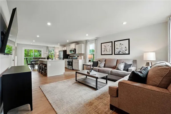 $435,000 | 102 Bristlecone Court, Freeport, PA 16229