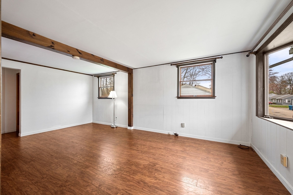 15 Waterman Road Auburn, MA 01501 - Photo 14 of 41 Gallery Image 14