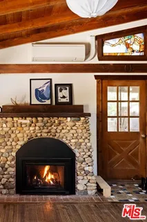 $1,350,000 | 10012 Charter Oak Lane, Beverly Hills, CA 90210