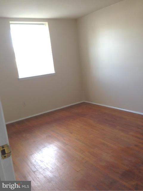 8025 Stratman Road Baltimore, MD 21222 - Photo 3 of 17 Bedroom (Master)