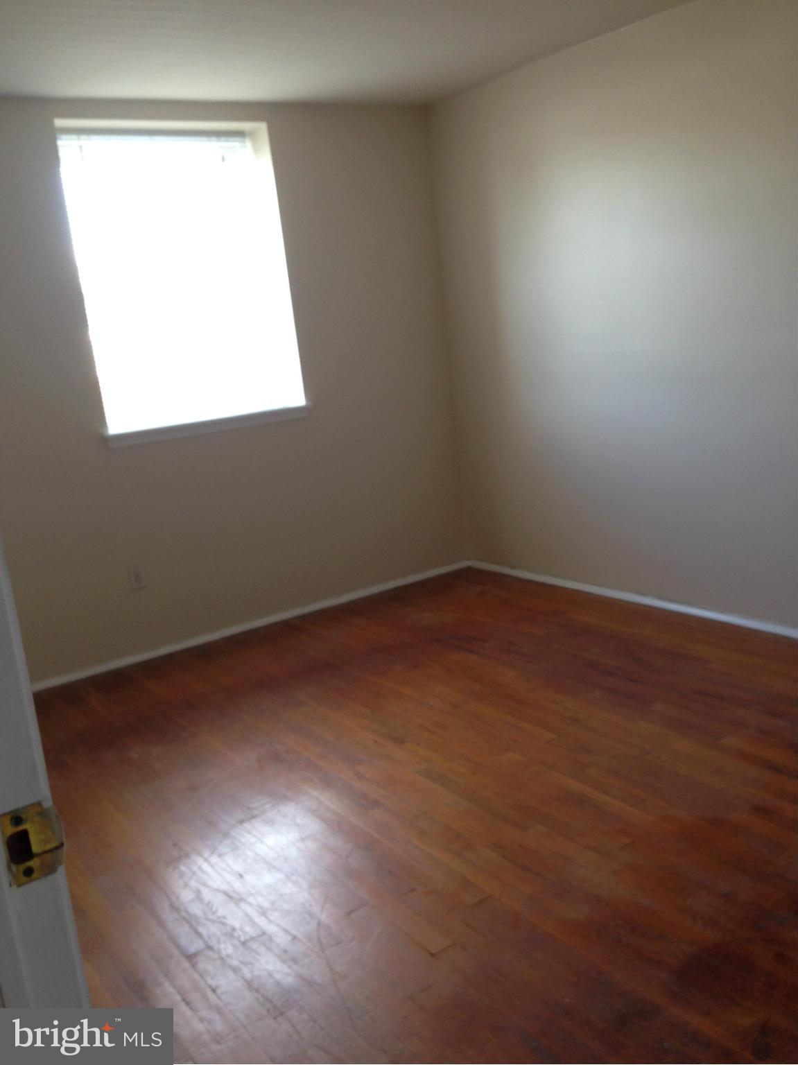 8025 Stratman Road Baltimore, MD 21222 - Photo 4 of 17 Bedroom